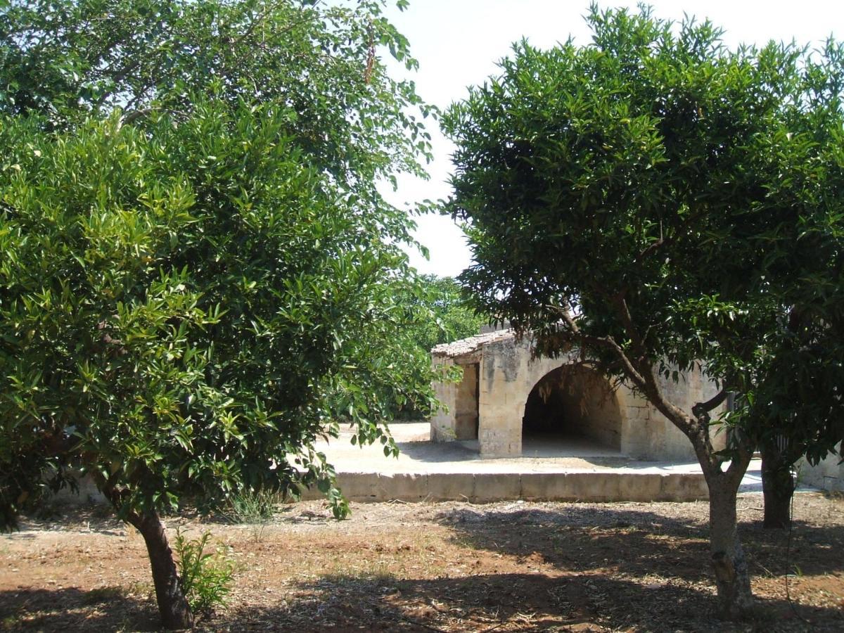 Villa Masseria Pesanei à Galugnano Extérieur photo